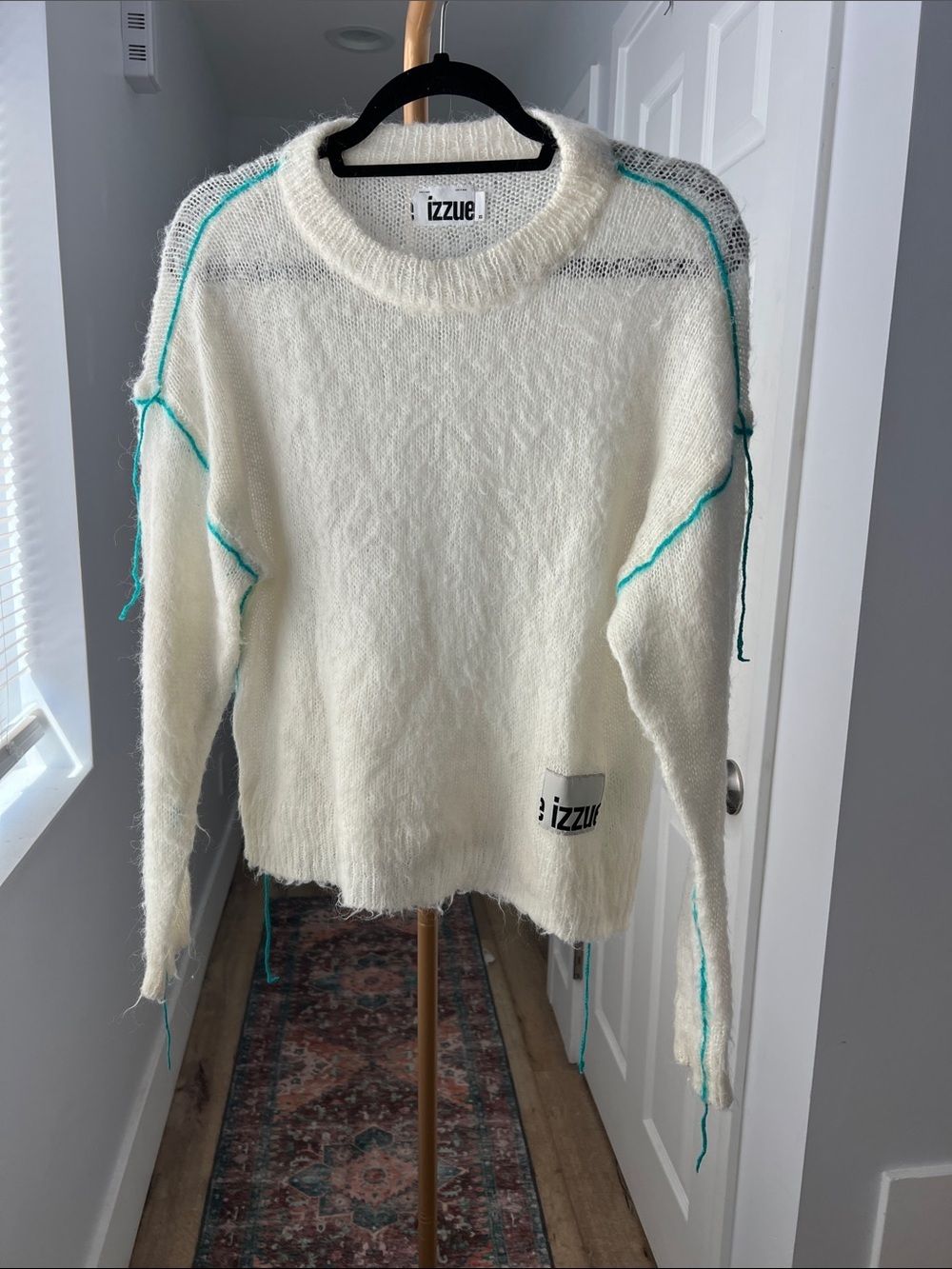 IZZUE white decorated yarn dropped shoulder knitted sweater top XS - Picture 5 of 12